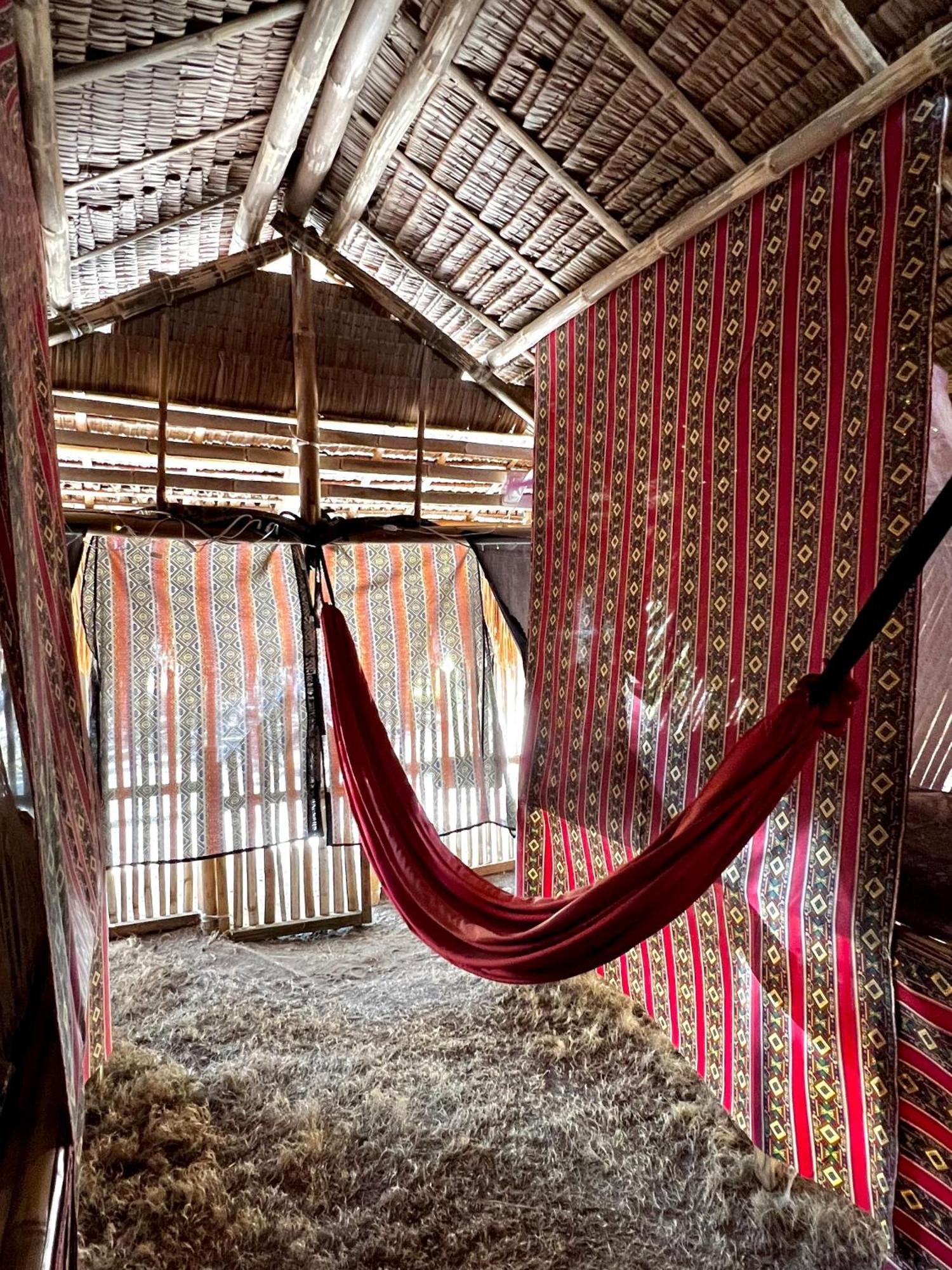 Tribal Huts Community Hostel Daanbantayan ภายนอก รูปภาพ