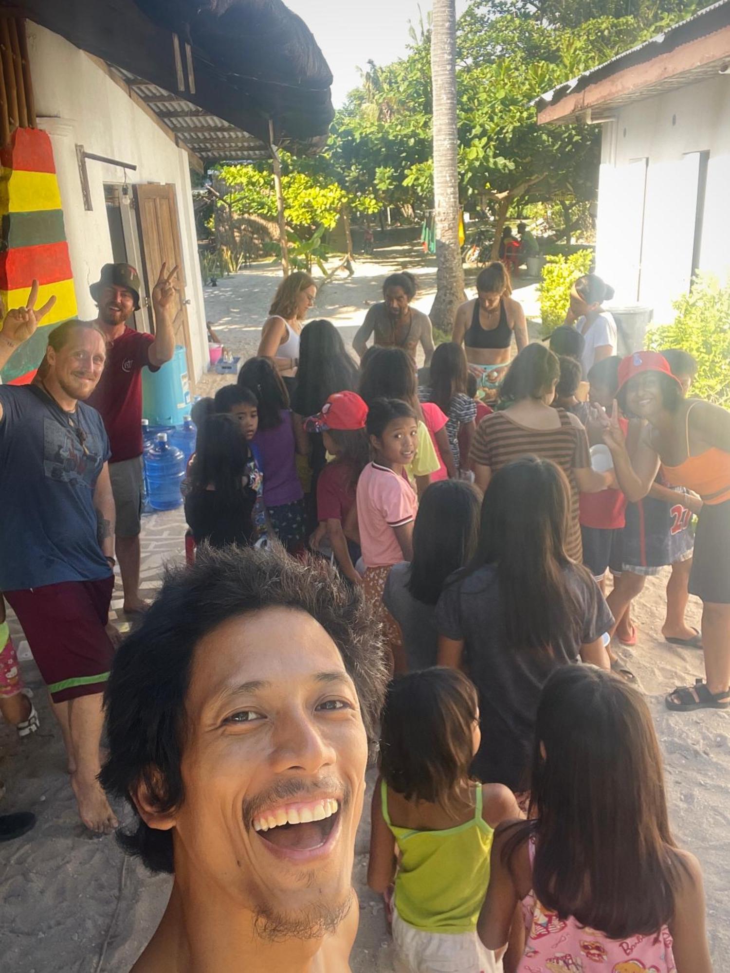 Tribal Huts Community Hostel Daanbantayan ภายนอก รูปภาพ